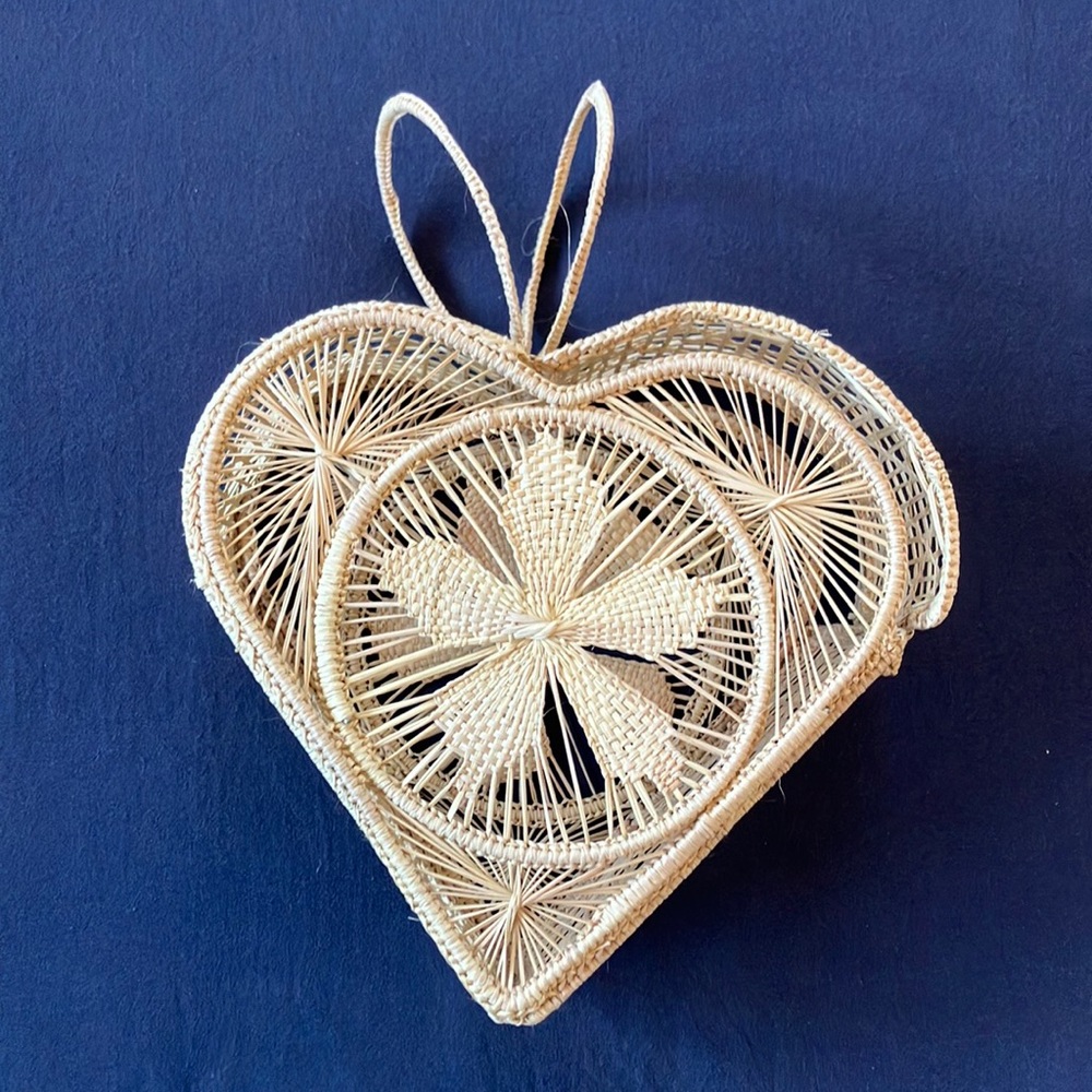 IRACA PALM HEART BAG- natural color